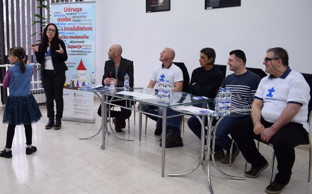 30724371 10211279662050385 884659363422142464 n