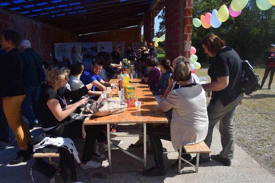 70382880 123674512354546 6091344531557449728 n